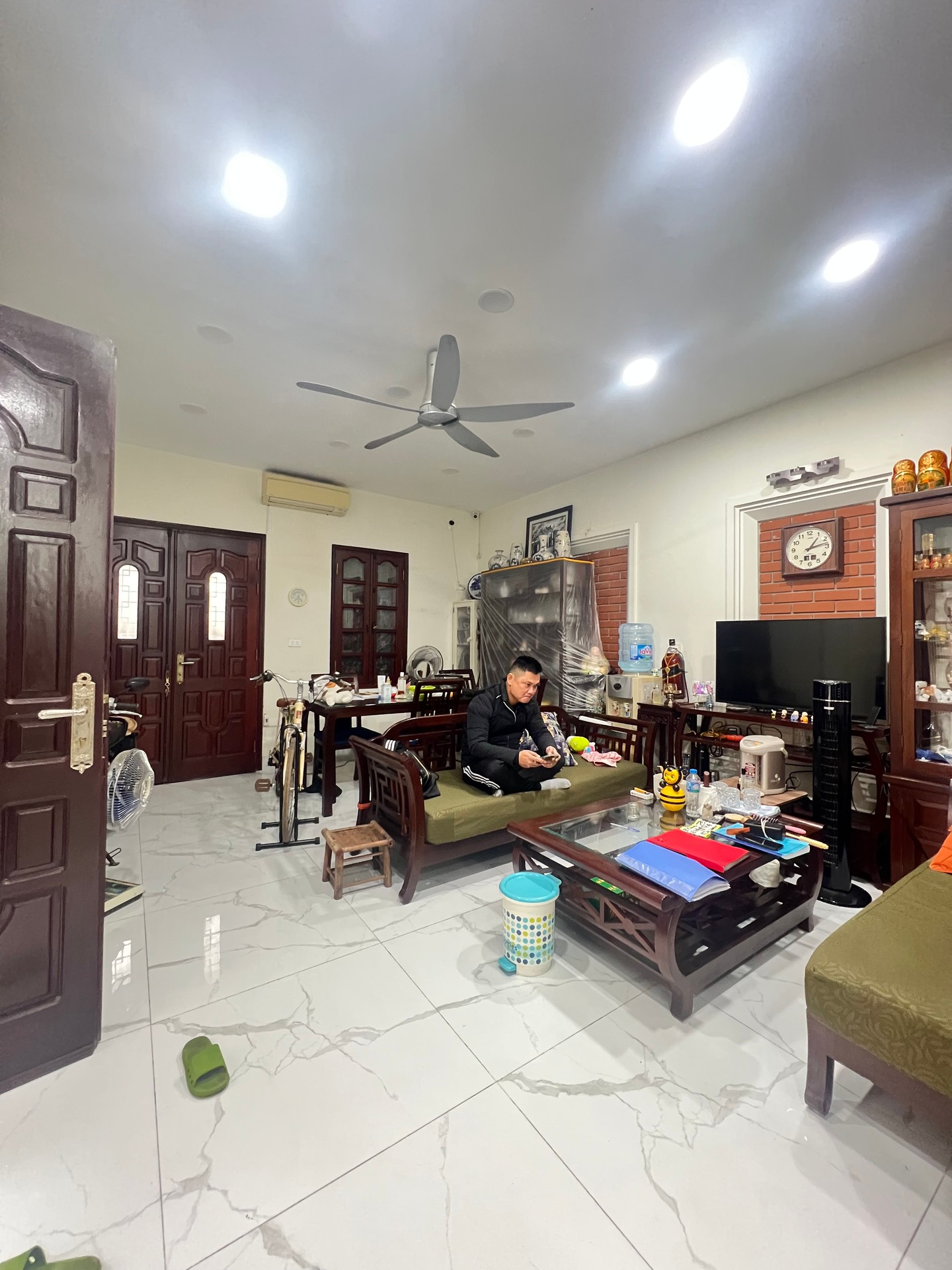 Bán nhà Đầm Trấu - diện tích 50m2 4 tầng - Lô góc 2 mặt thoáng - giá 30 tỷ