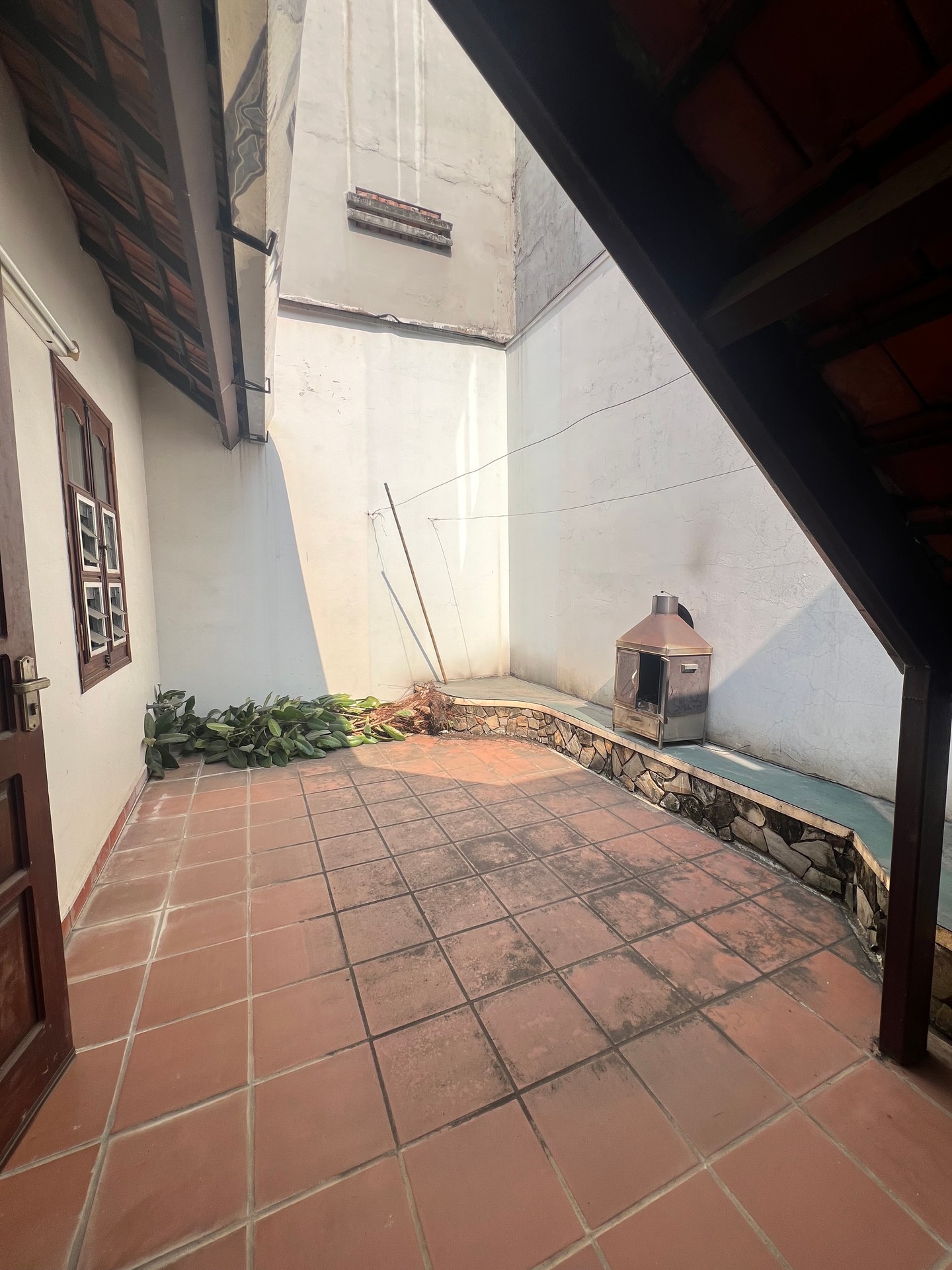 Bán nhà Đầm Trấu - diện tích 50m2 4 tầng - Lô góc 2 mặt thoáng - giá 30 tỷ