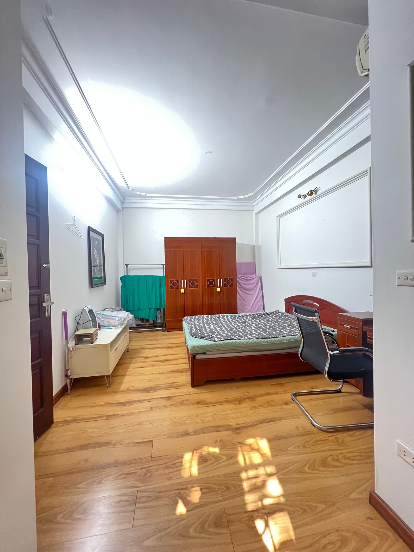 Bán nhà Đầm Trấu - diện tích 50m2 4 tầng - Lô góc 2 mặt thoáng - giá 30 tỷ