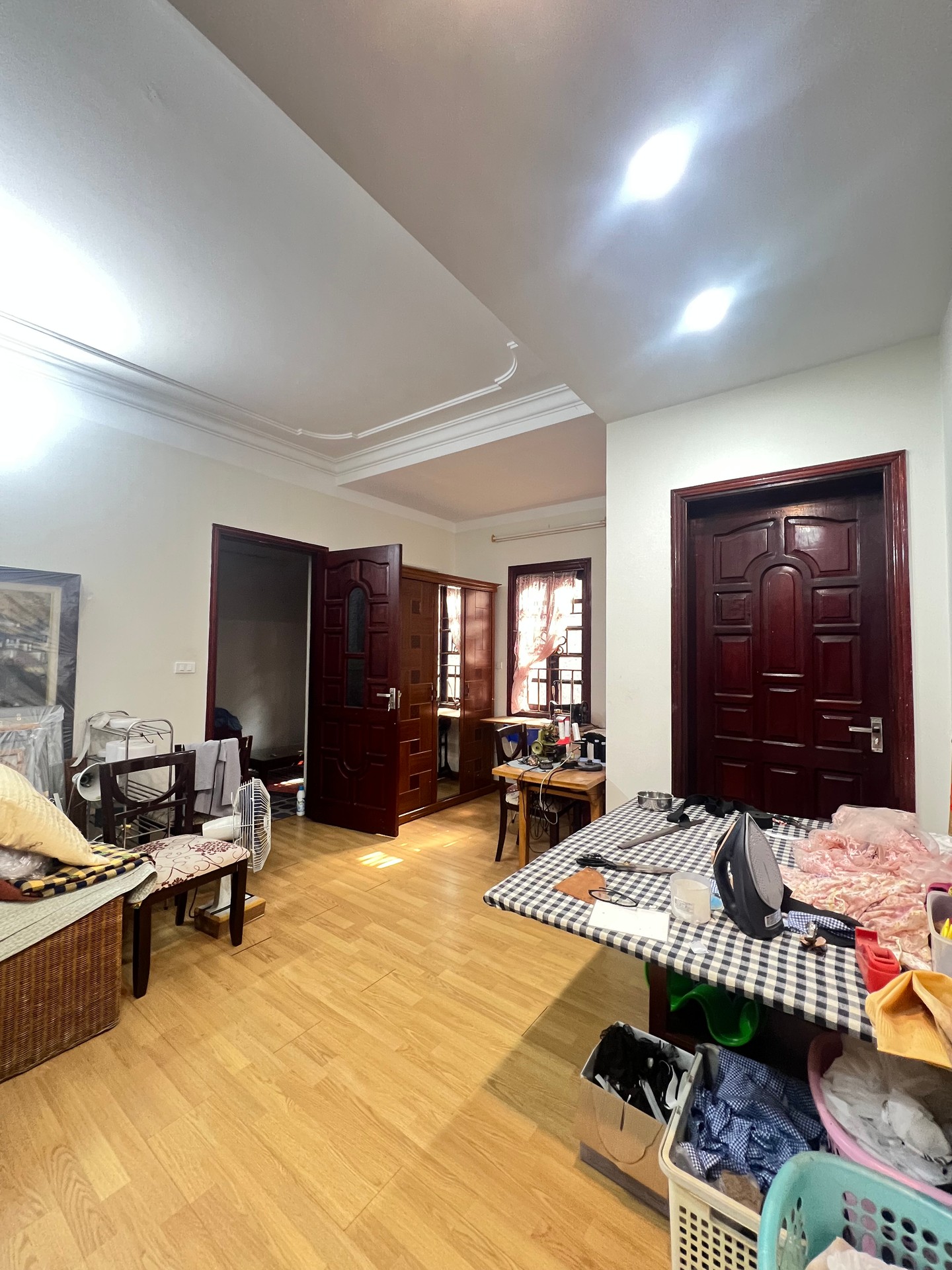 Bán nhà Đầm Trấu - diện tích 50m2 4 tầng - Lô góc 2 mặt thoáng - giá 30 tỷ