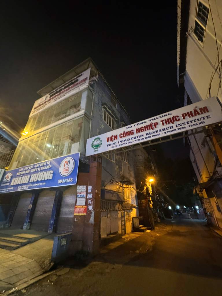 Bán nhà Nguyễn Trãi - diện tích 91m2 4 tầng - Lô góc 3 mặt thoáng - giá 69 tỷ