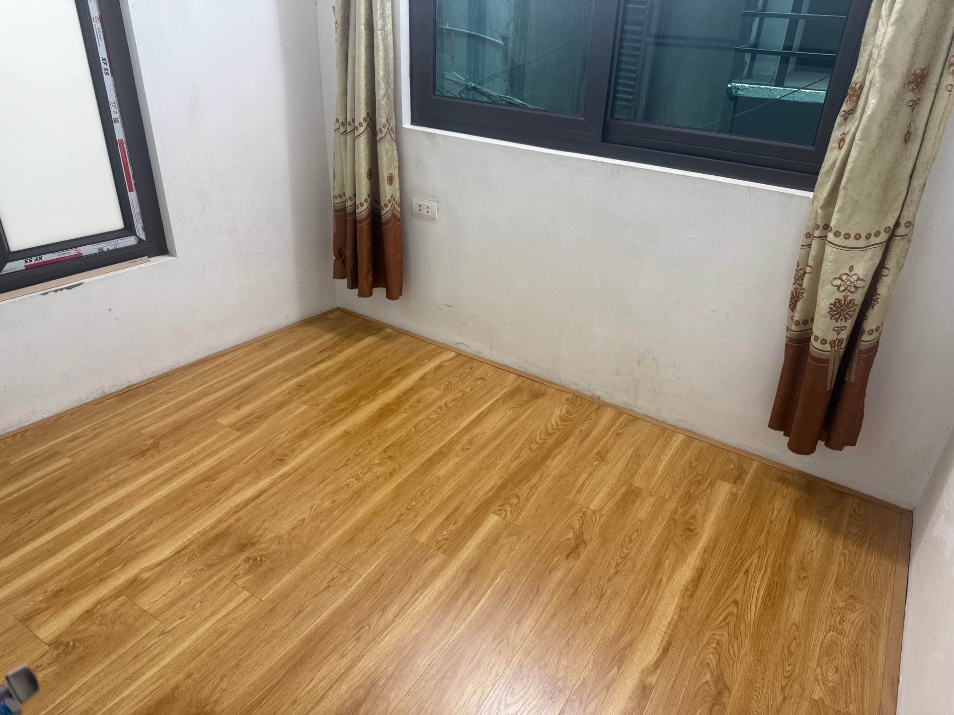 Bán nhà Trần Khát Chân - diện tích 8m2 3 tầng - lô góc - giá 1,65 tỷ