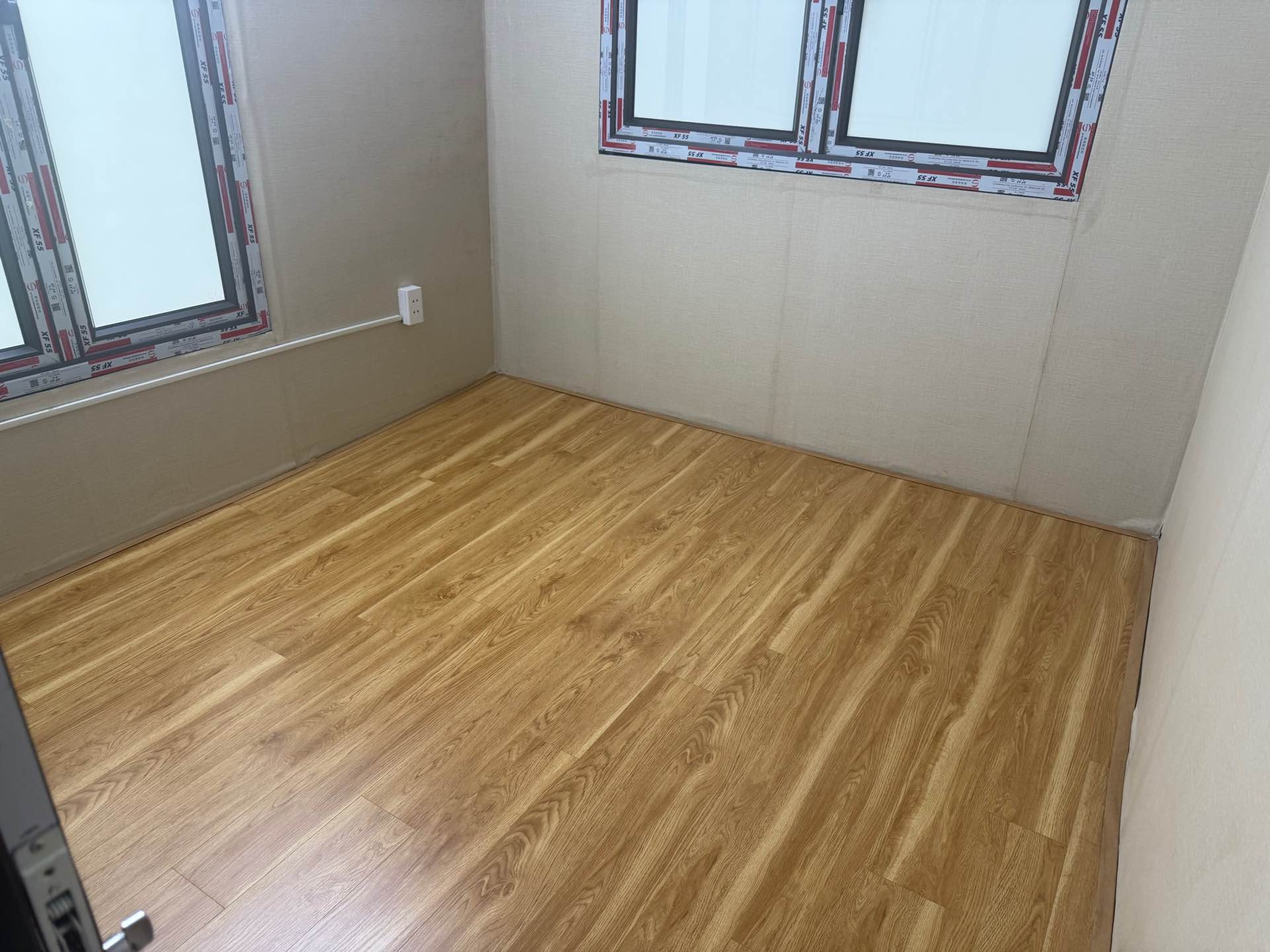 Bán nhà Trần Khát Chân - diện tích 8m2 3 tầng - lô góc - giá 1,65 tỷ
