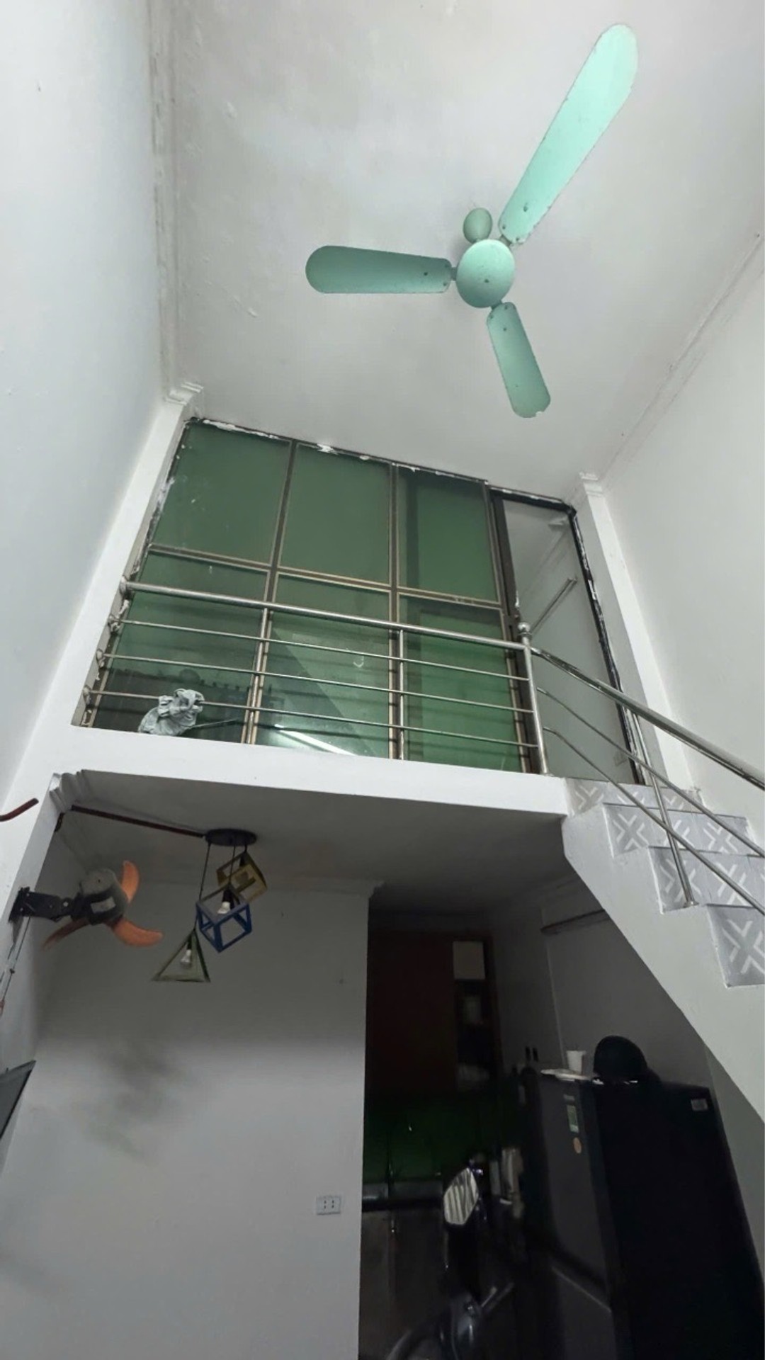 Bán nhà Khương Thượng - diện tích 16m2 5 tầng - nhà xây khung cột bê tông chắc chắn - giá 4,5 tỷ
