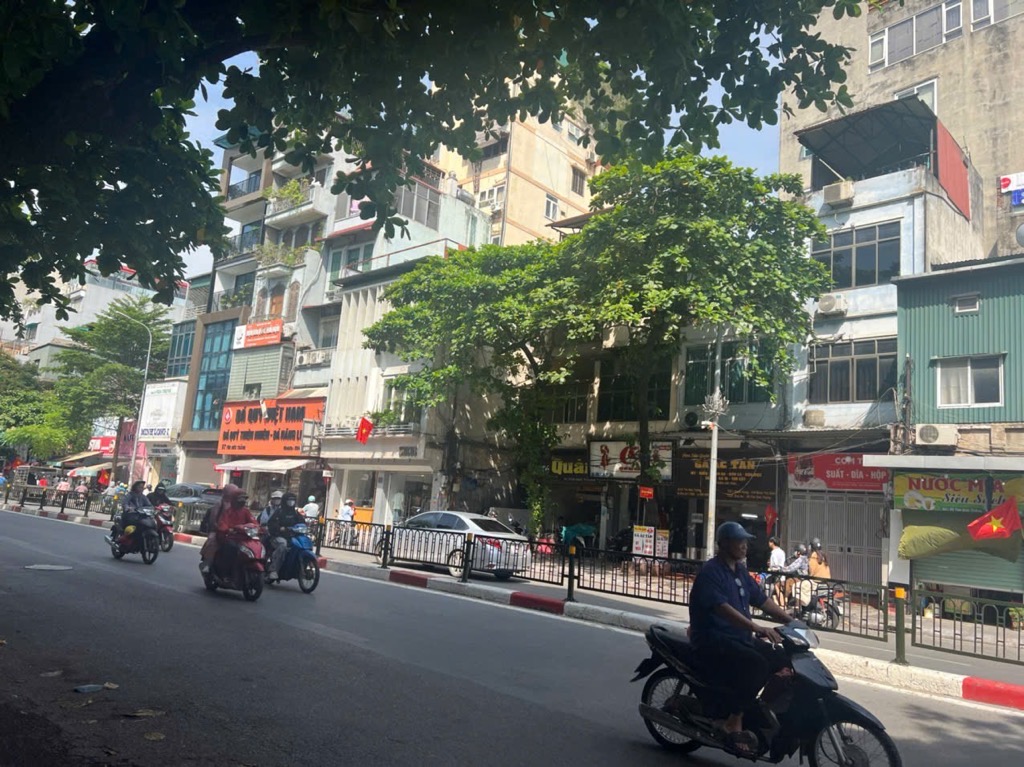 Bán nhà Tôn Đức Thắng - diện tích 84m2 5 tầng - LÔ GÓC - MẶT ĐƯỜNG QUYỀN LỰC - giá 56 tỷ