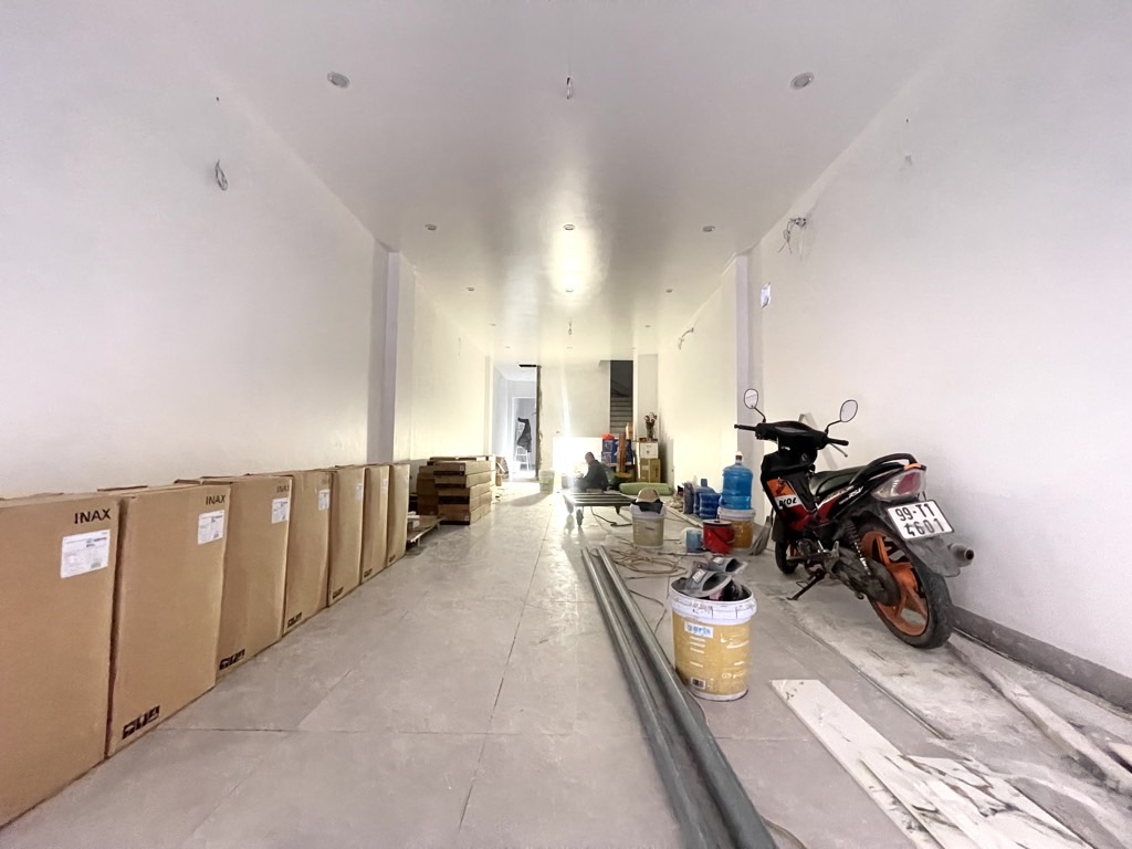 Bán nhà Ngõ Quỳnh - diện tích 91m2 7 tầng - Lô góc 2 mặt thoáng - giá 27,5 tỷ