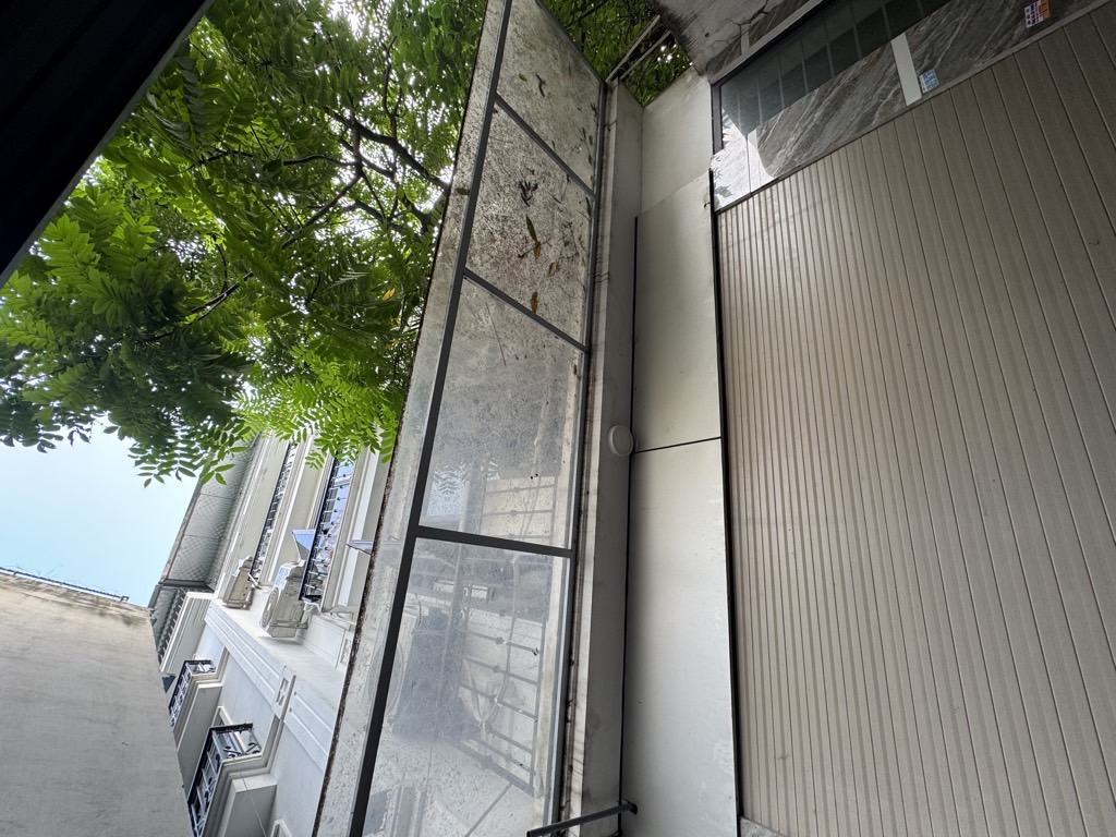 Bán nhà Ngõ Chùa Hưng Ký - diện tích 36m2 5 tầng - ô tô đỗ cửa - giá 8,5 tỷ
