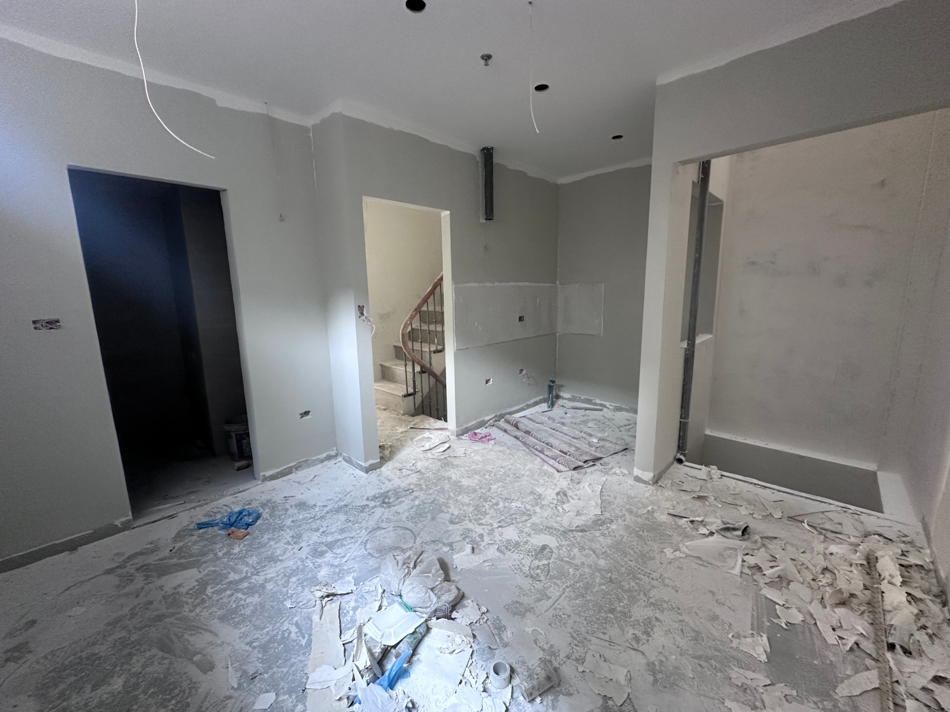 Bán nhà Trương Định - diện tích 85m2 6 tầng - Lô góc 2 mặt thoáng - giá 26,8 tỷ