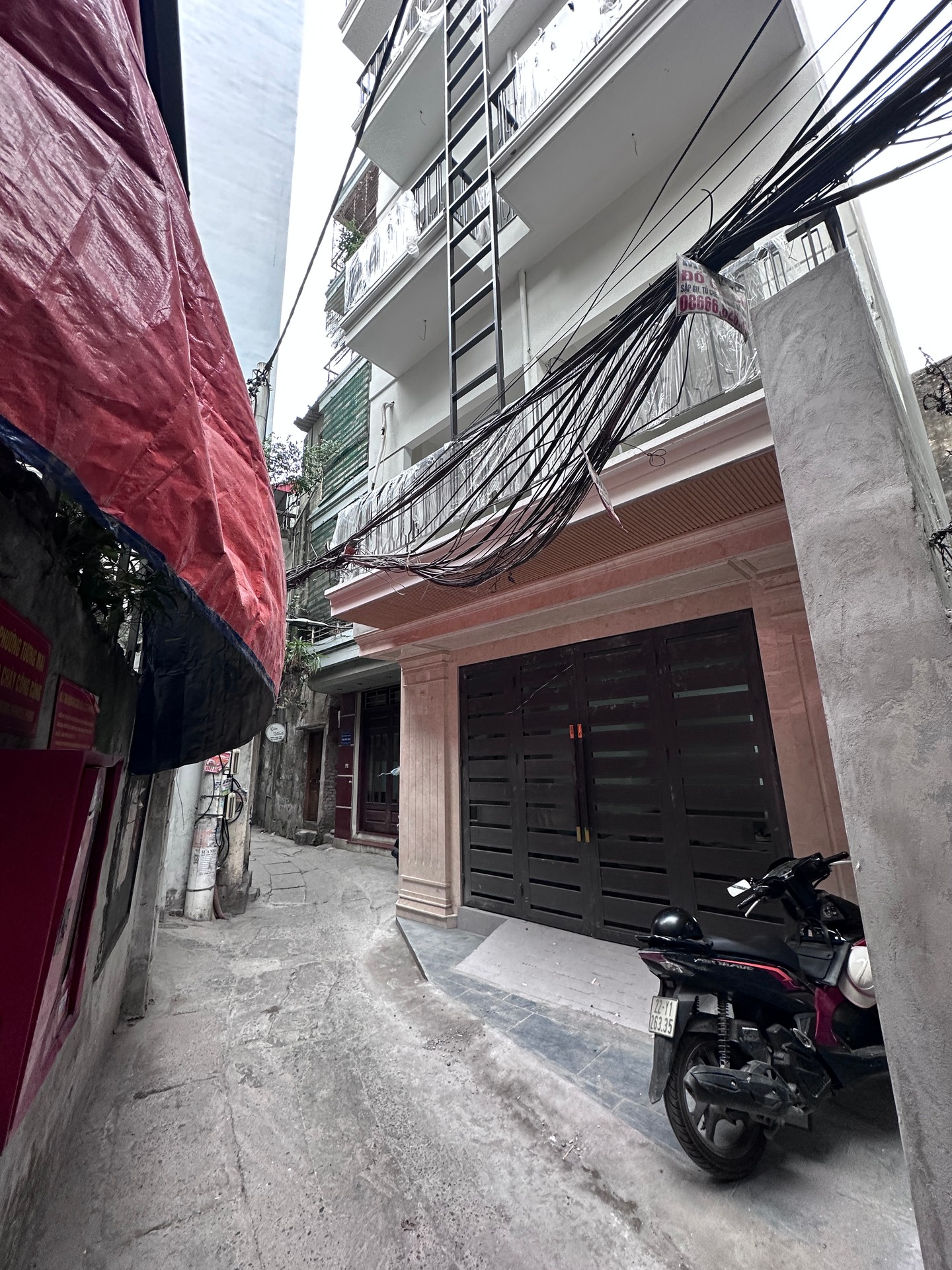 Bán nhà Trương Định - diện tích 85m2 6 tầng - Lô góc 2 mặt thoáng - giá 26,8 tỷ