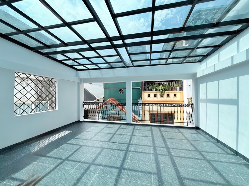 Bán nhà Giải Phóng - diện tích 73m2 4 tầng - Lô góc - giá 19,9 tỷ