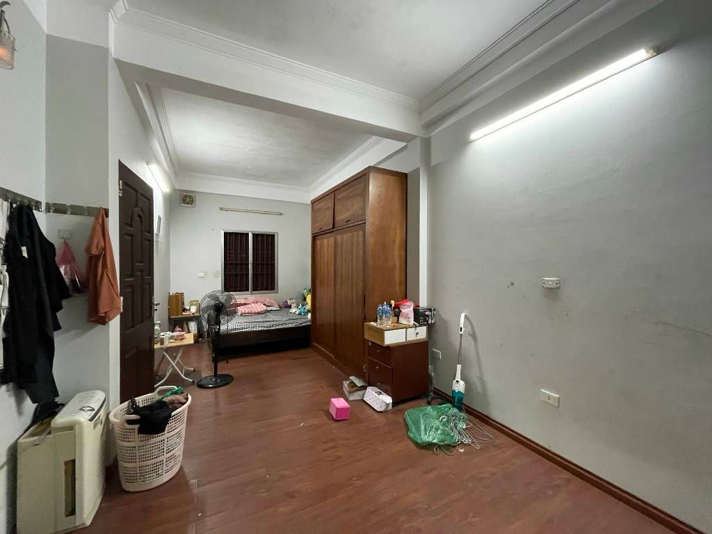Bán nhà Trương Định - diện tích 42m2 4 tầng - nhà đẹp hiếm có - giá 10,6 tỷ