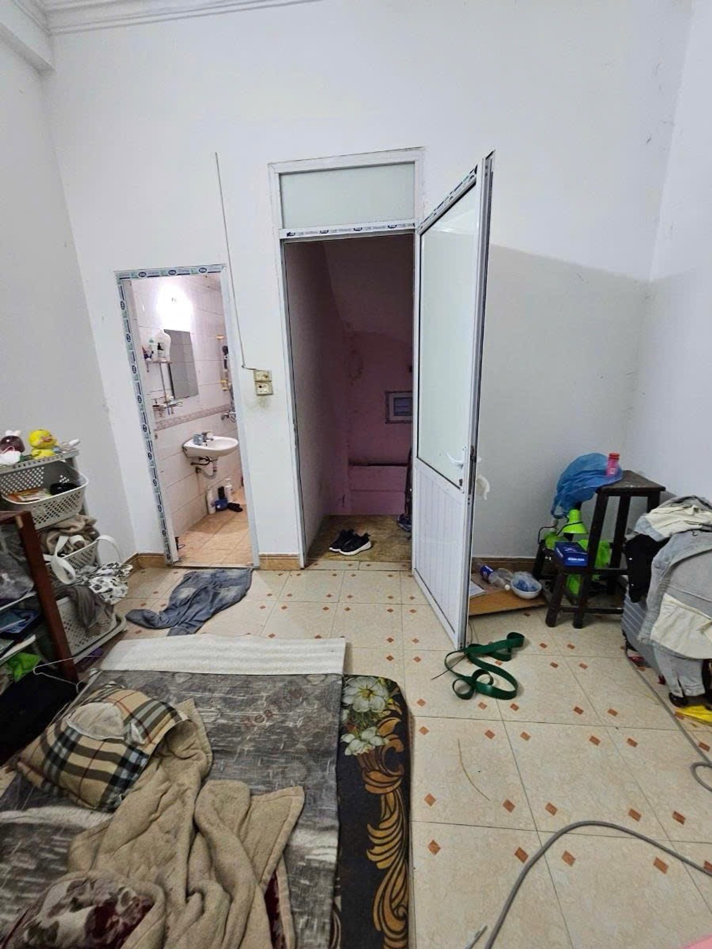 Bán nhà Giáp Bát - diện tích 28m2 4 tầng - ô tô đỗ cửa - giá 5,2 tỷ