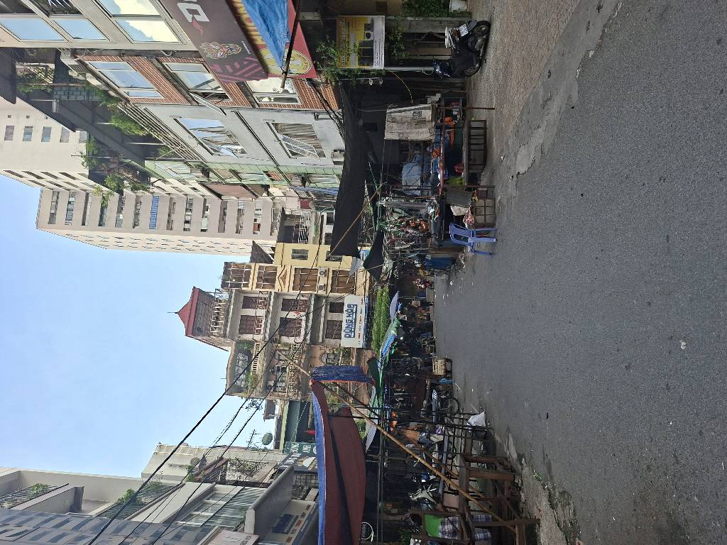 Bán nhà Chùa Vua - diện tích 51m2 2 tầng - Mặt phố VIP - giá 35 tỷ