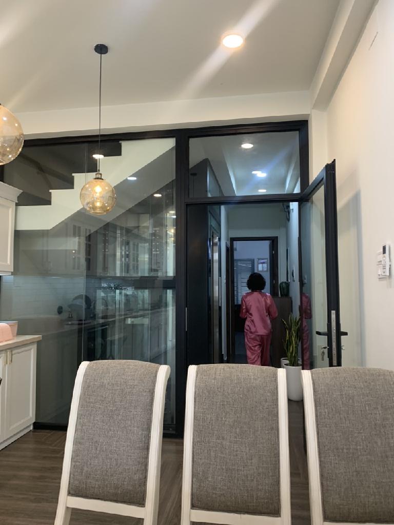 Bán nhà Đại La - diện tích 72m2 6 tầng - Mặt phố, thang máy, vỉa hè rộng - giá 55 tỷ