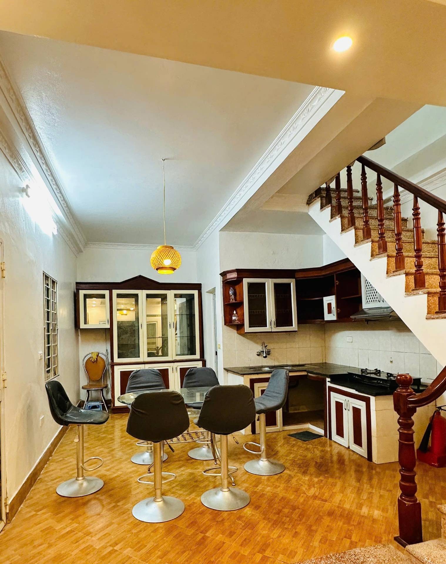 Bán nhà Định Công Hạ - diện tích 49m2 2 tầng - Ô tô 4 chỗ qua - giá 3,8 tỷ