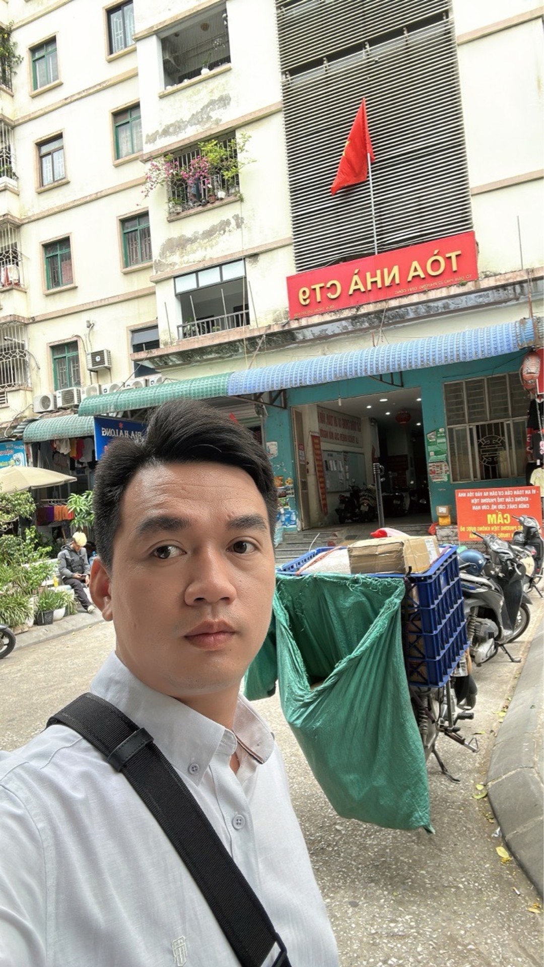 Bán nhà Trịnh Đình Cửu - diện tích 69m2 10 tầng - Căn hộ chung cư mặt đường - giá 5,3 tỷ