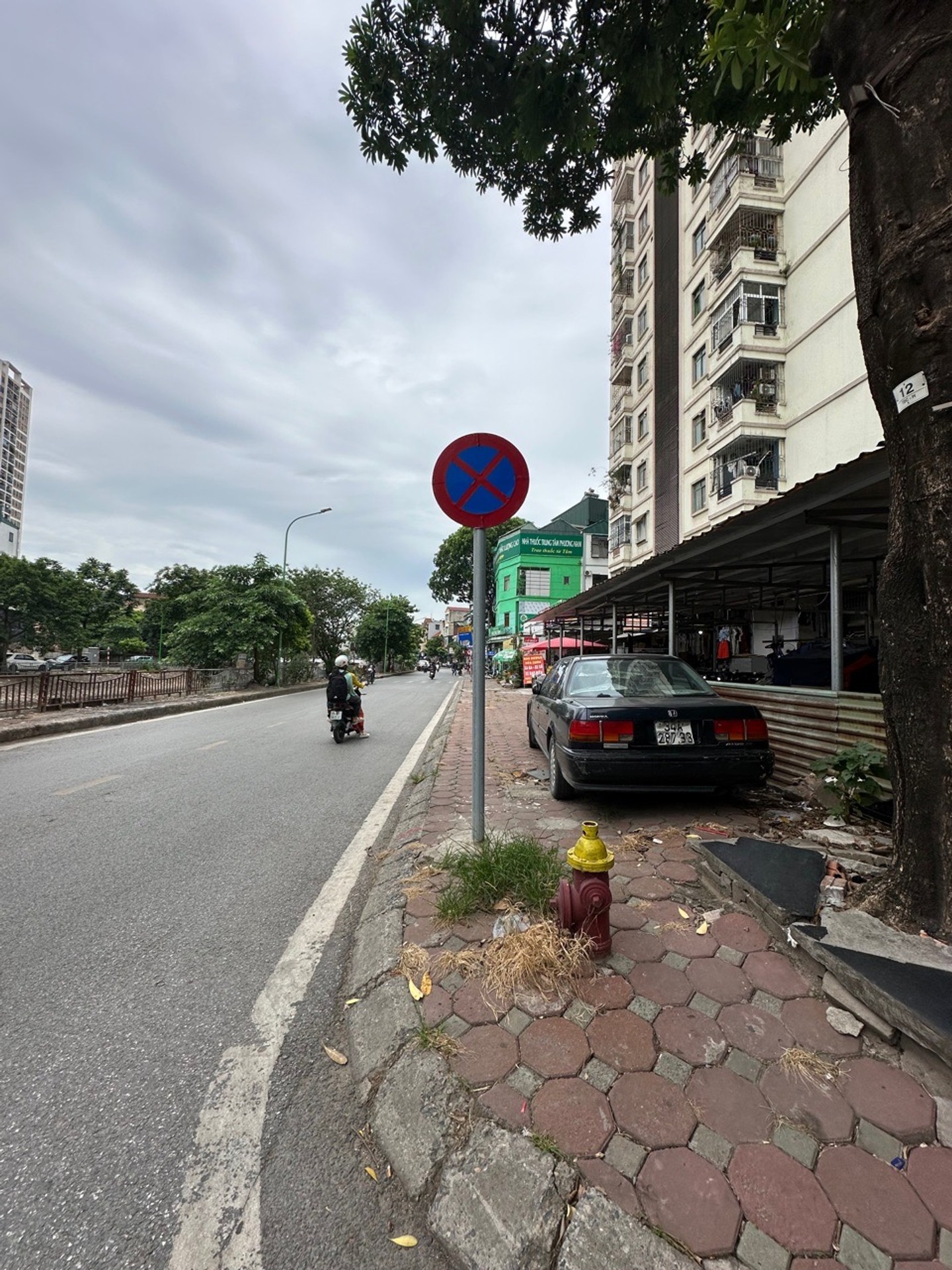 Bán nhà Trịnh Đình Cửu - diện tích 69m2 10 tầng - Căn hộ chung cư mặt đường - giá 5,3 tỷ