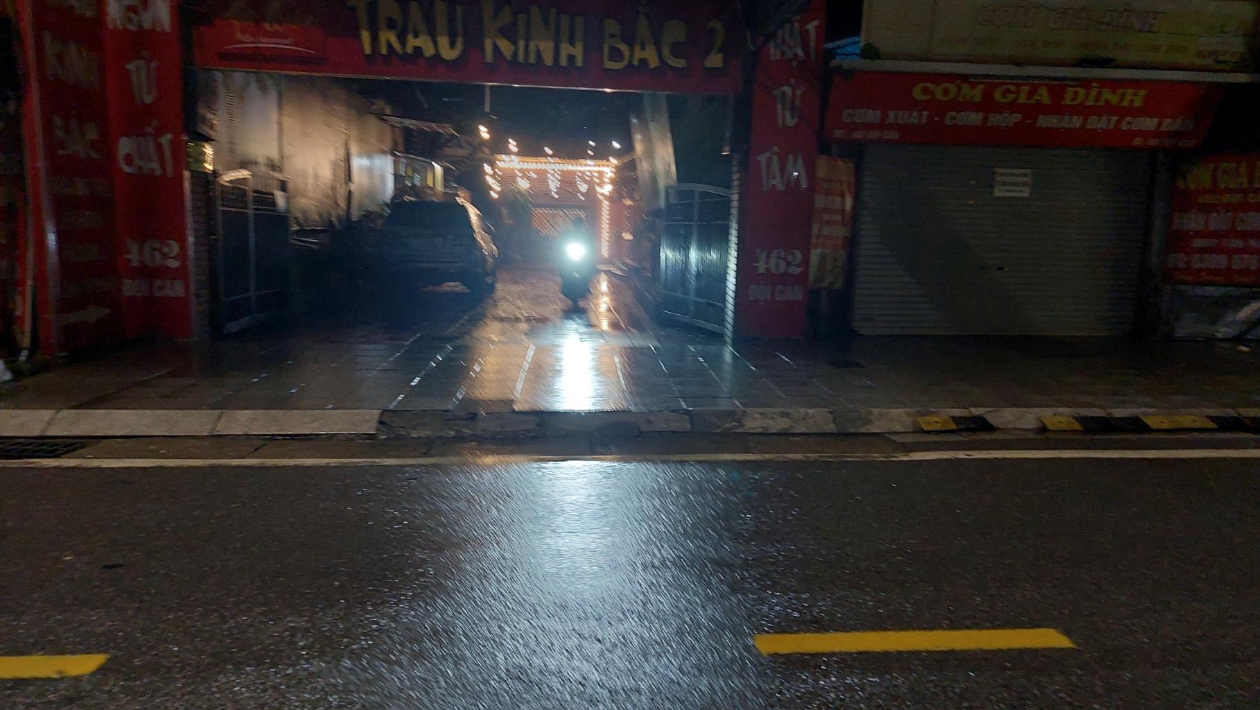 Bán nhà Đội Cấn - diện tích 964m2 1 tầng - Lô góc 3 mặt thoáng - giá 400 tỷ