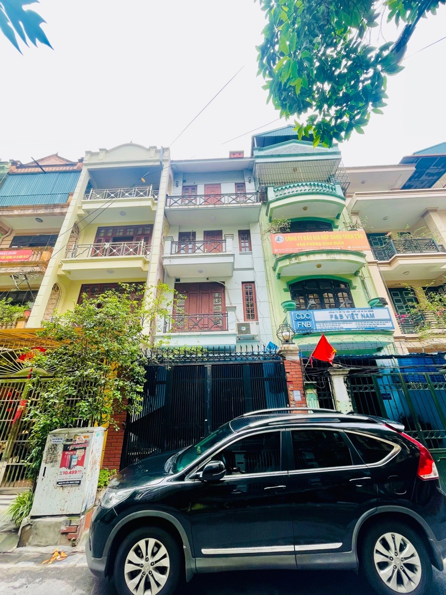Bán nhà Định Công - diện tích 81m2 5 tầng - Ô TÔ TRÁNH - giá 37,5 tỷ