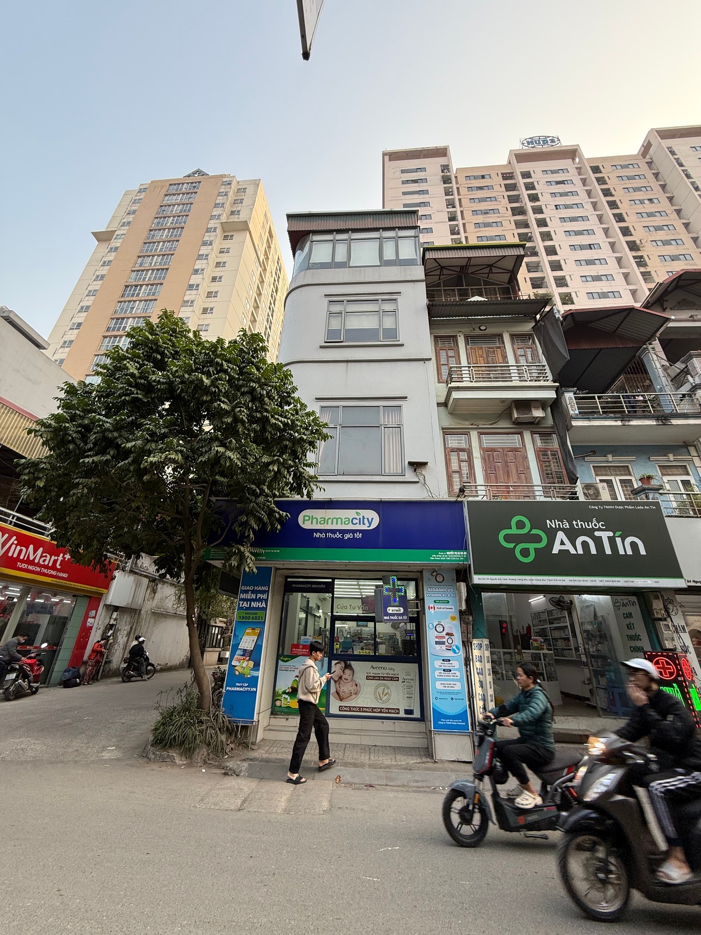 Bán nhà Nguyễn Đức Cảnh - diện tích 56,3m2 4 tầng - Lô góc 3 mặt thoáng - giá 42 tỷ