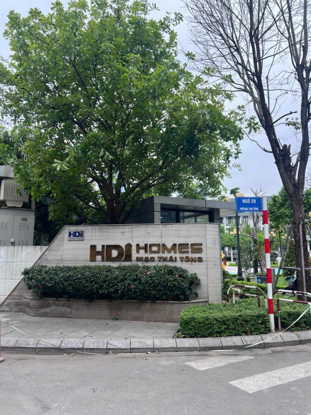 Bán nhà Mạc Thái Tông - diện tích 160.7m2 4 tầng - Khu VIP thuộc phường Trung Hòa - giá 61,5 tỷ