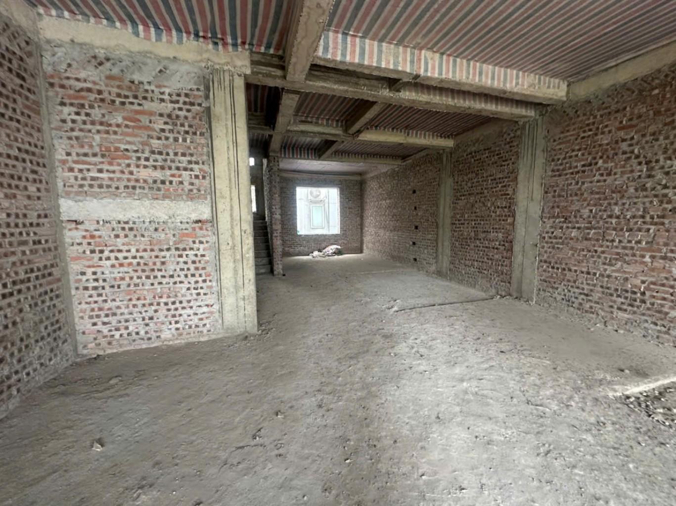 Bán nhà Mạc Thái Tông - diện tích 160.7m2 4 tầng - Khu VIP thuộc phường Trung Hòa - giá 61,5 tỷ