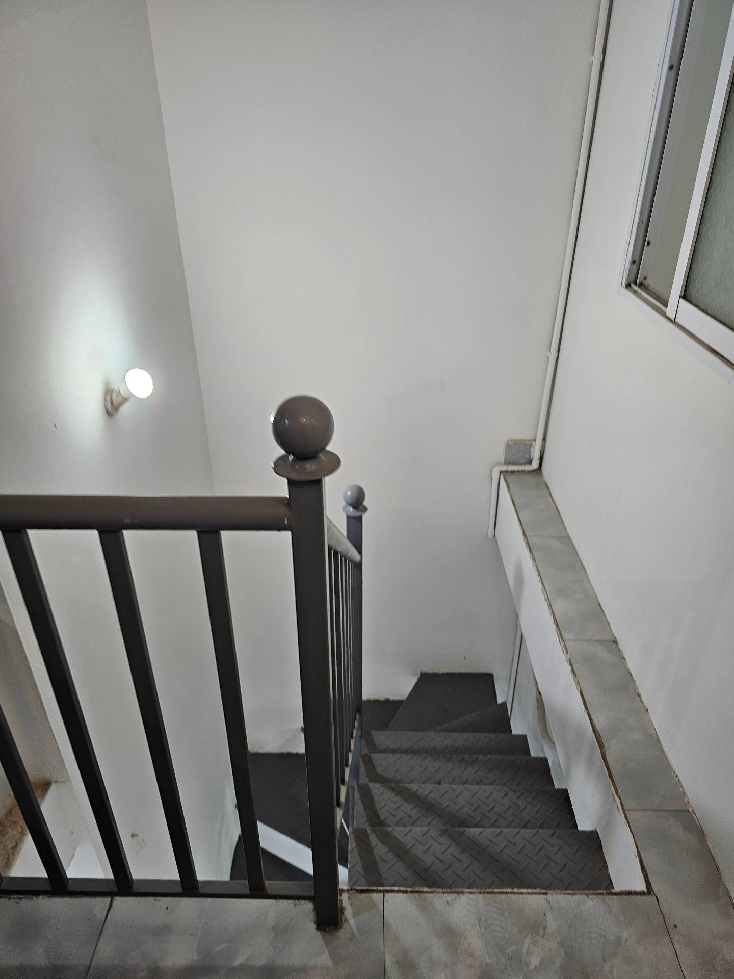 Bán nhà Trịnh Đình Cửu - diện tích 27m2 3 tầng - Hiếm nhà bán - giá 6,2 tỷ