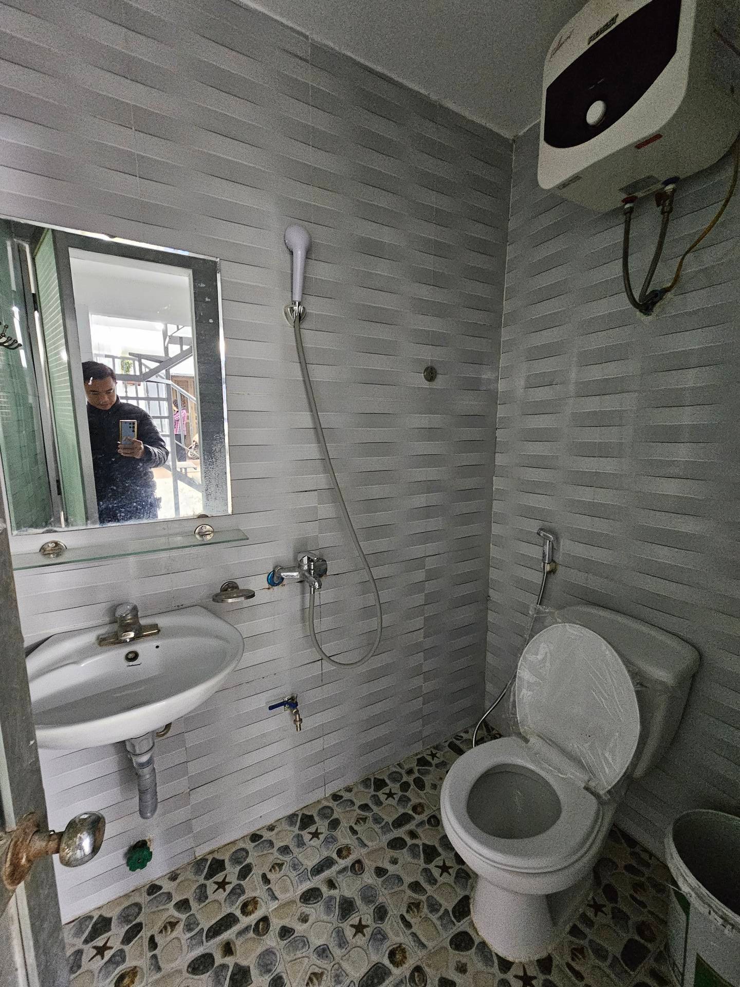 Bán nhà Trịnh Đình Cửu - diện tích 27m2 3 tầng - Hiếm nhà bán - giá 6,2 tỷ