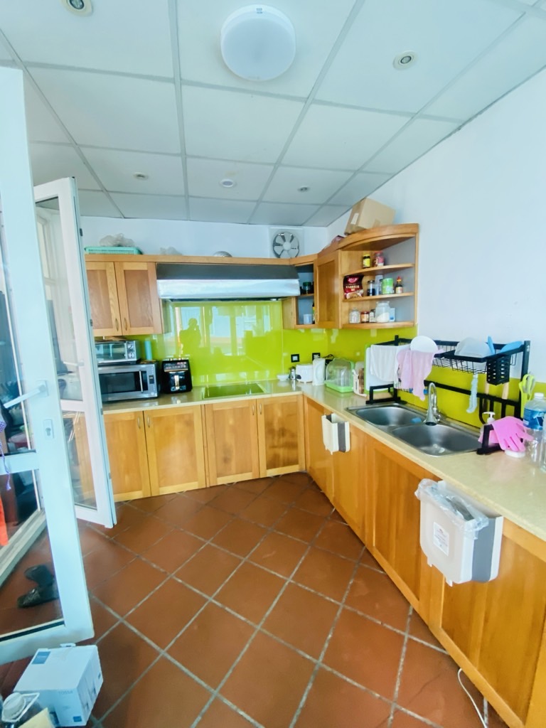 Bán nhà Phố Huế - diện tích 100m2 3 tầng - Nhà tập thể pháp cổ - giá 8,5 tỷ