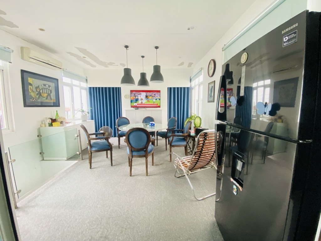 Bán nhà Phố Huế - diện tích 100m2 3 tầng - Nhà tập thể pháp cổ - giá 8,5 tỷ