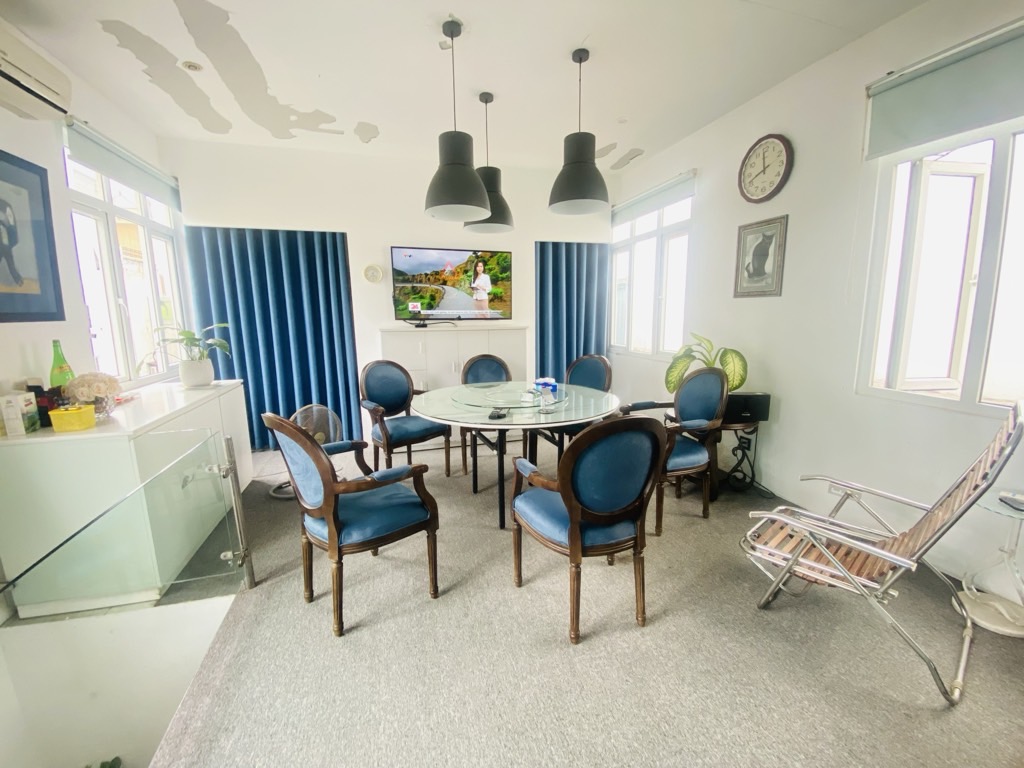 Bán nhà Phố Huế - diện tích 100m2 3 tầng - Nhà tập thể pháp cổ - giá 8,5 tỷ