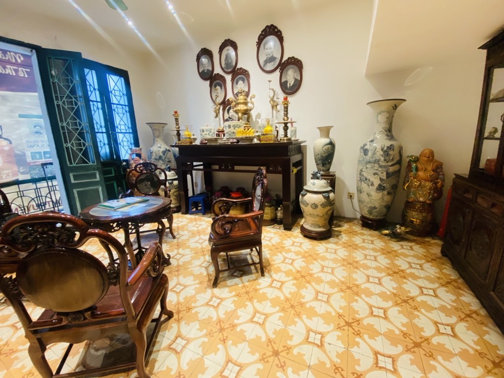 Bán nhà Phố Huế - diện tích 100m2 3 tầng - Nhà tập thể pháp cổ - giá 8,5 tỷ