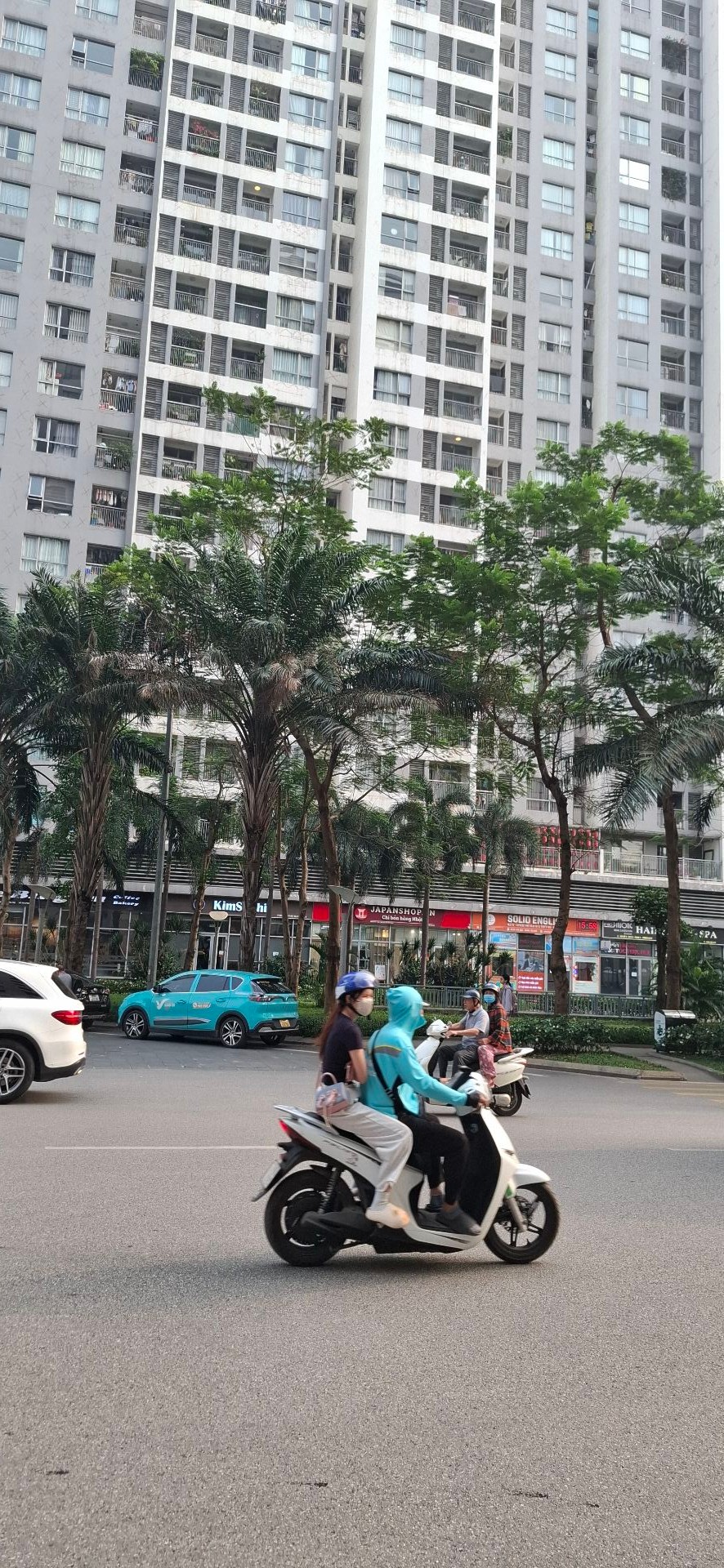 Bán nhà Ngõ 4 ô tô trở lên - diện tích 91m2 2 tầng - Shophouse kinh doanh đẳng cấp - giá 29 tỷ