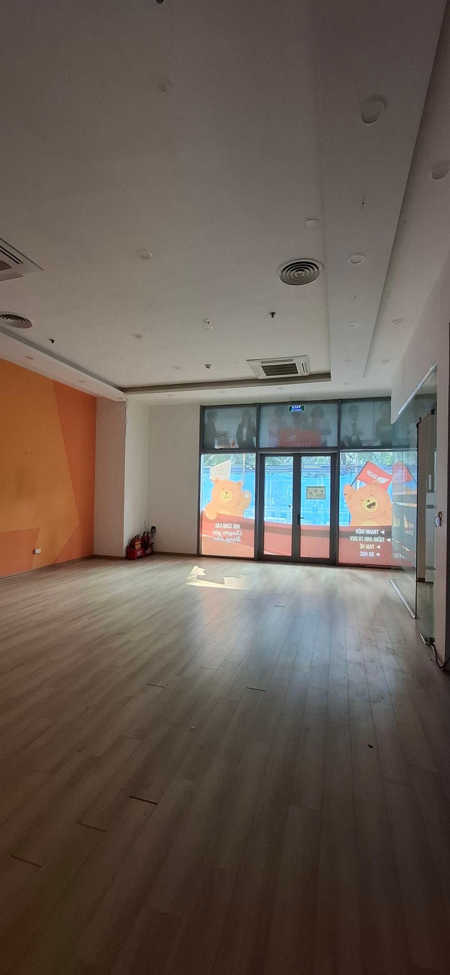 Bán nhà Ngõ 4 ô tô trở lên - diện tích 91m2 2 tầng - Shophouse kinh doanh đẳng cấp - giá 29 tỷ