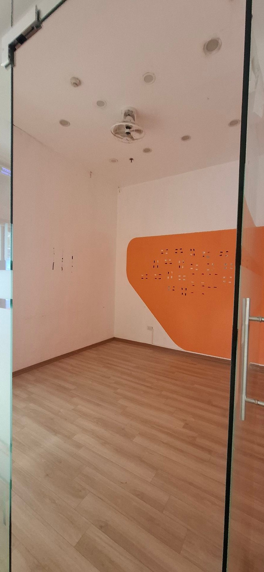 Bán nhà Ngõ 4 ô tô trở lên - diện tích 91m2 2 tầng - Shophouse kinh doanh đẳng cấp - giá 29 tỷ