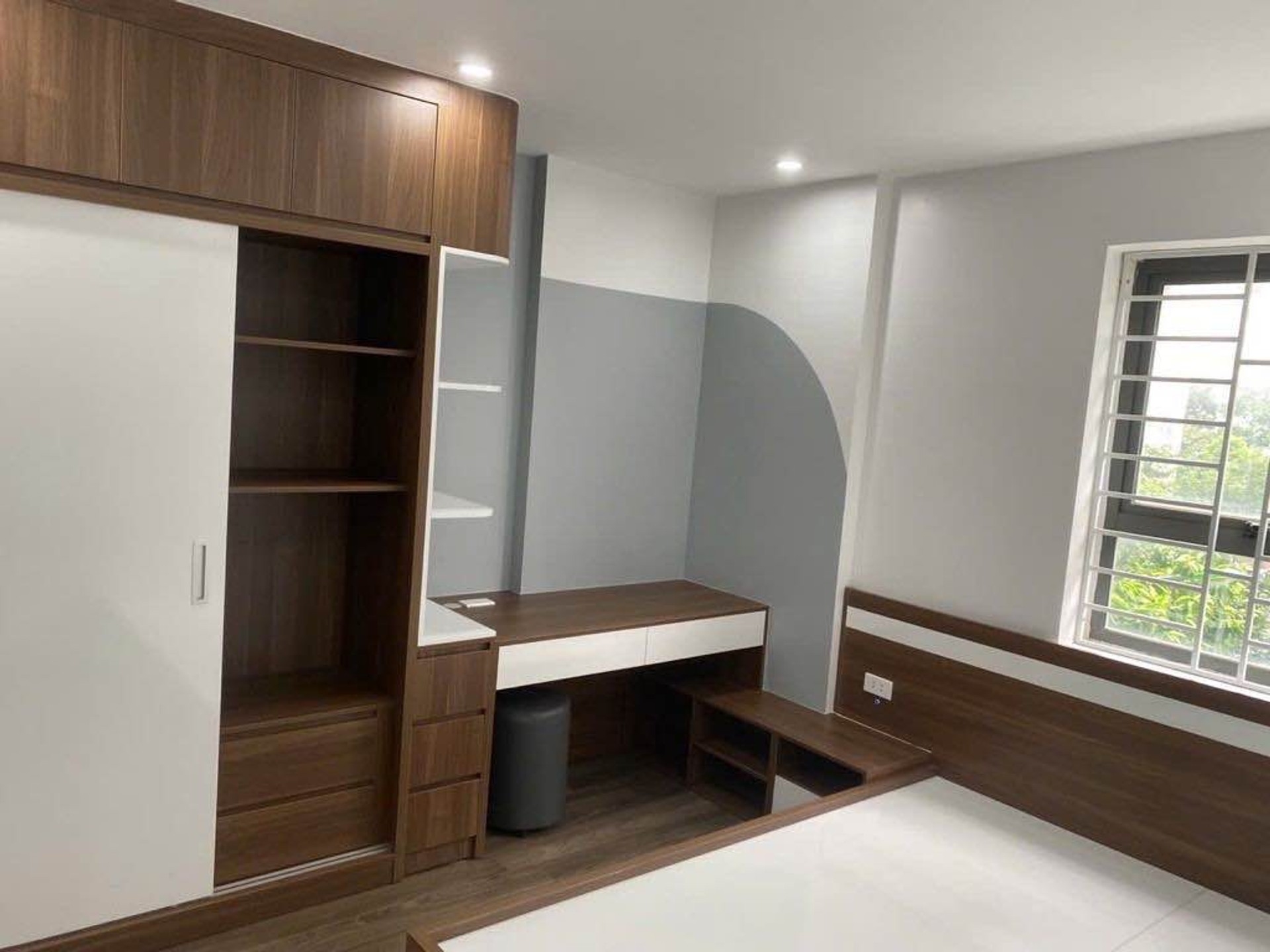 Bán nhà Linh Đàm - diện tích 62m2 3 tầng - Căn Hộ Víp - giá 5,4 tỷ