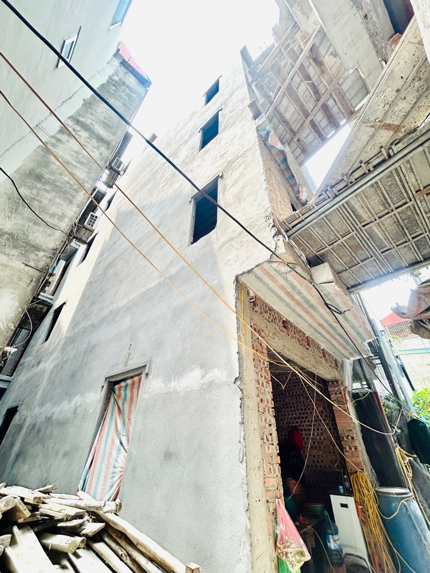 Bán nhà Nguyễn Khoái - diện tích 48m2 5 tầng - Thang máy, gần ô tô - giá 9,98 tỷ