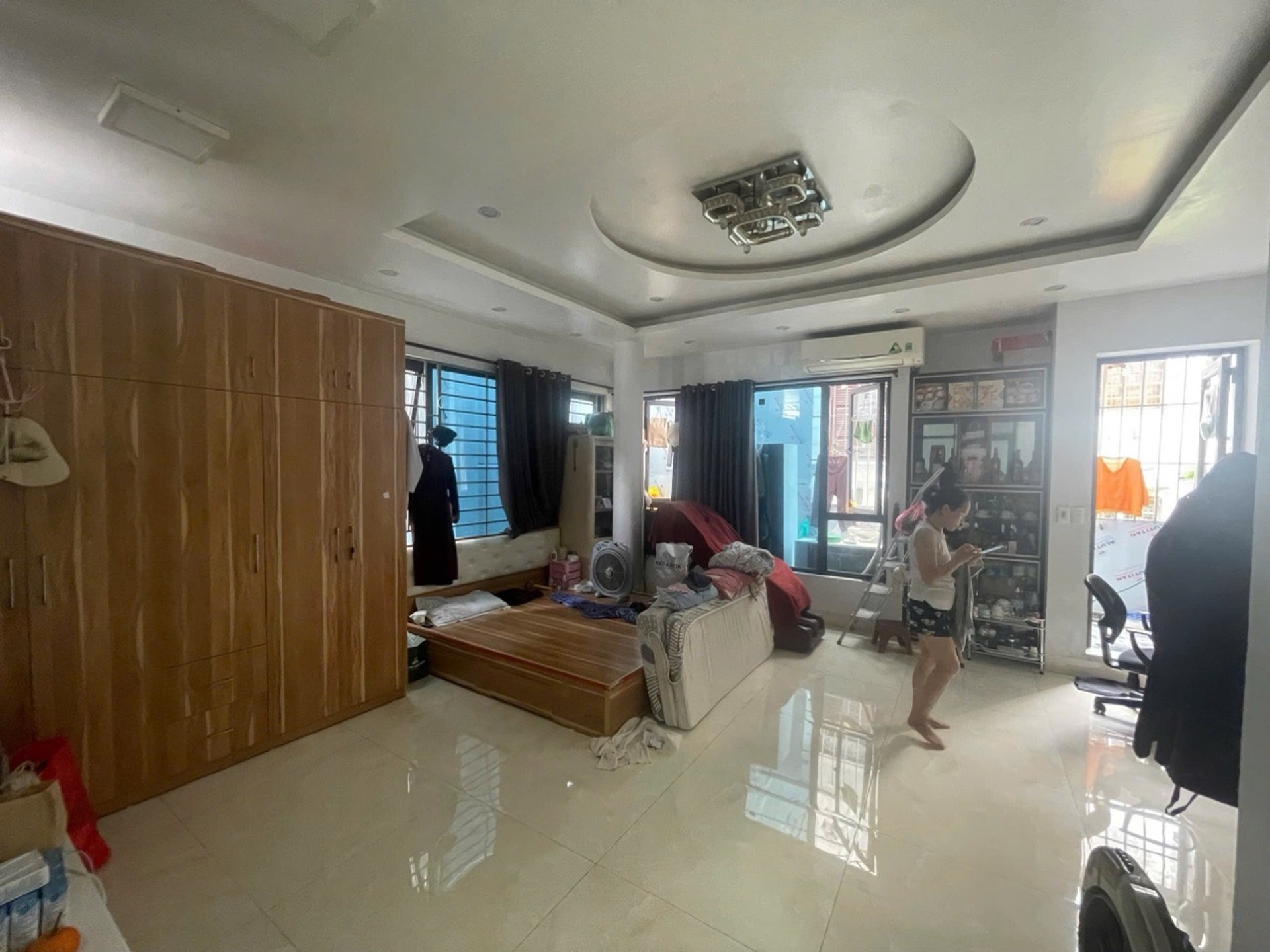 Bán nhà Minh Khai - diện tích 100m2 5 tầng - Lô góc 3 thoáng - giá 11,2 tỷ