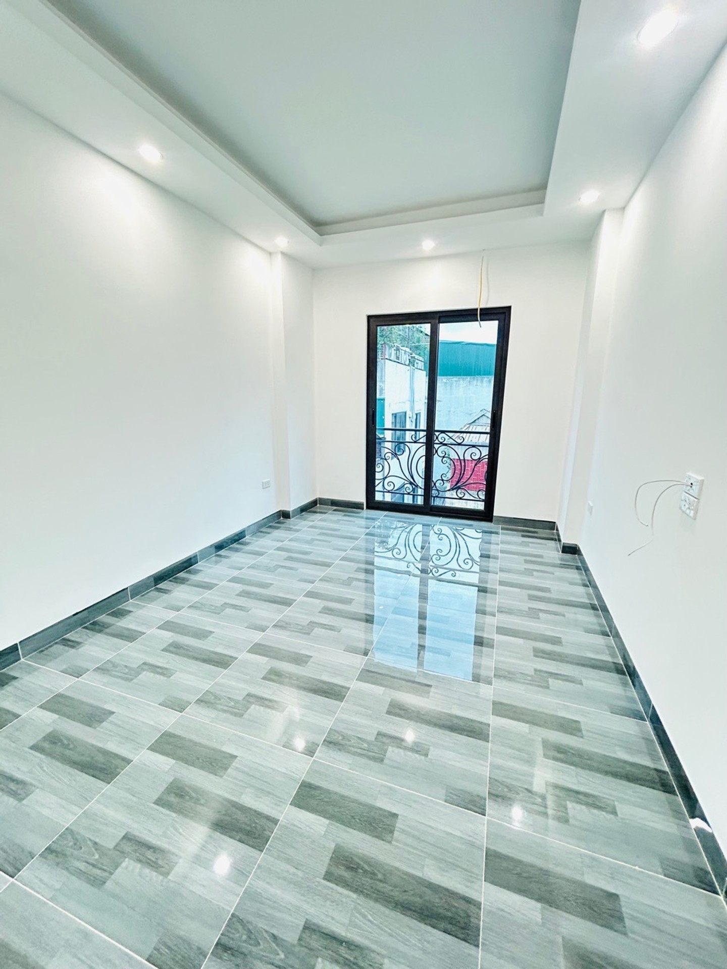 Bán nhà Phố Đại Đồng - diện tích 36m2 5 tầng - Nhà đẹp hiếm có - giá 7,9 tỷ