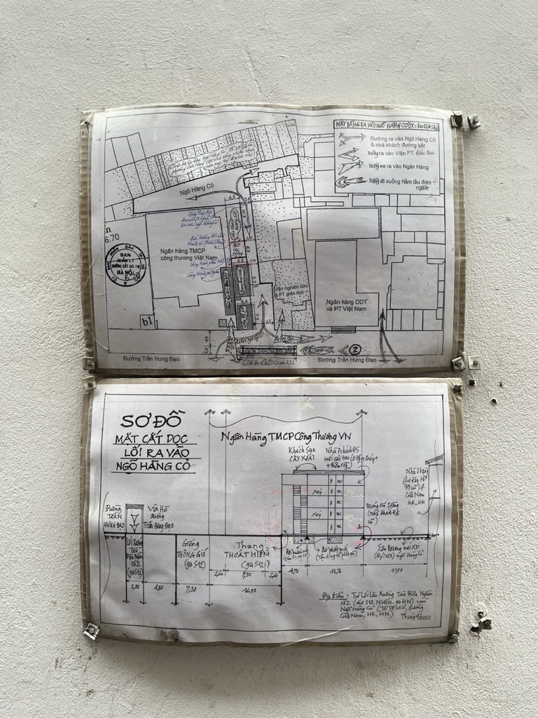 Bán nhà Ngõ Hàng Cỏ - diện tích 121,2m2 2 tầng - Biệt thự cổ lô góc - giá 35 tỷ