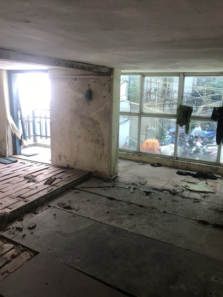 Bán nhà Ngõ Hàng Cỏ - diện tích 121,2m2 2 tầng - Biệt thự cổ lô góc - giá 35 tỷ