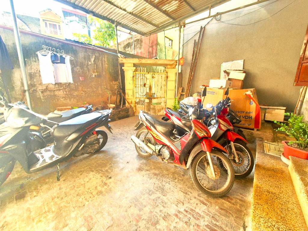 Bán nhà Hoàng Mai - diện tích 170m2 2 tầng - đất vuông vắn, ô tô tránh - giá 19,75 tỷ