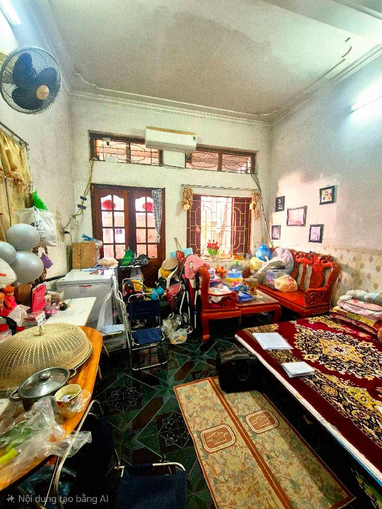 Bán nhà Hoàng Mai - diện tích 170m2 2 tầng - đất vuông vắn, ô tô tránh - giá 19,75 tỷ
