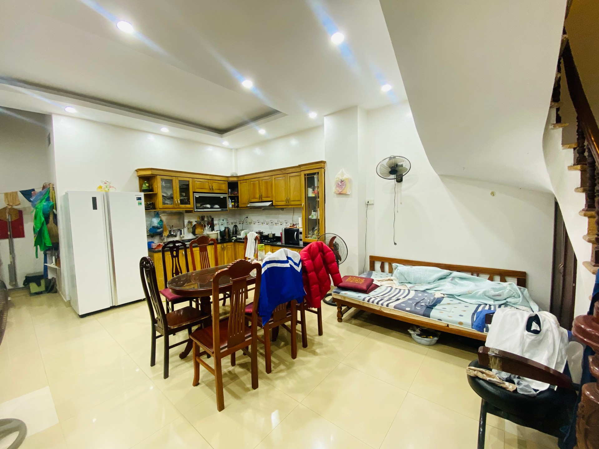 Bán nhà Hoàng Mai - diện tích 57m2 5 tầng - Ngõ thông - giá 15 tỷ