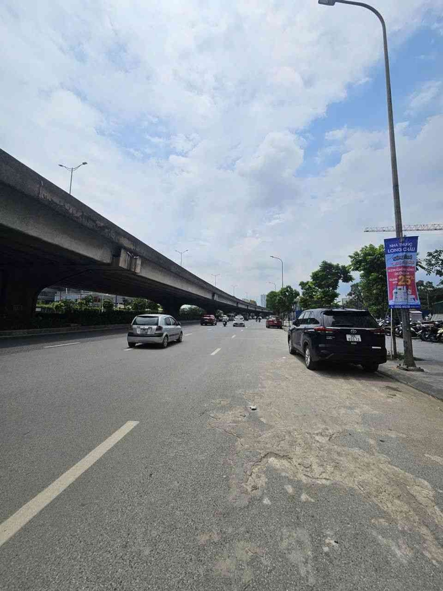 Bán nhà Nguyễn Xiển - diện tích 74m2 1 tầng - Căn góc, nhiều cửa sổ - giá 4,65 tỷ