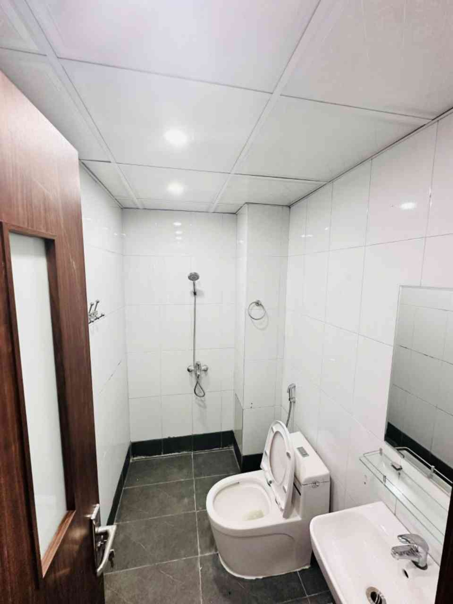 Bán nhà Nguyễn Xiển - diện tích 74m2 1 tầng - Căn góc, nhiều cửa sổ - giá 4,65 tỷ
