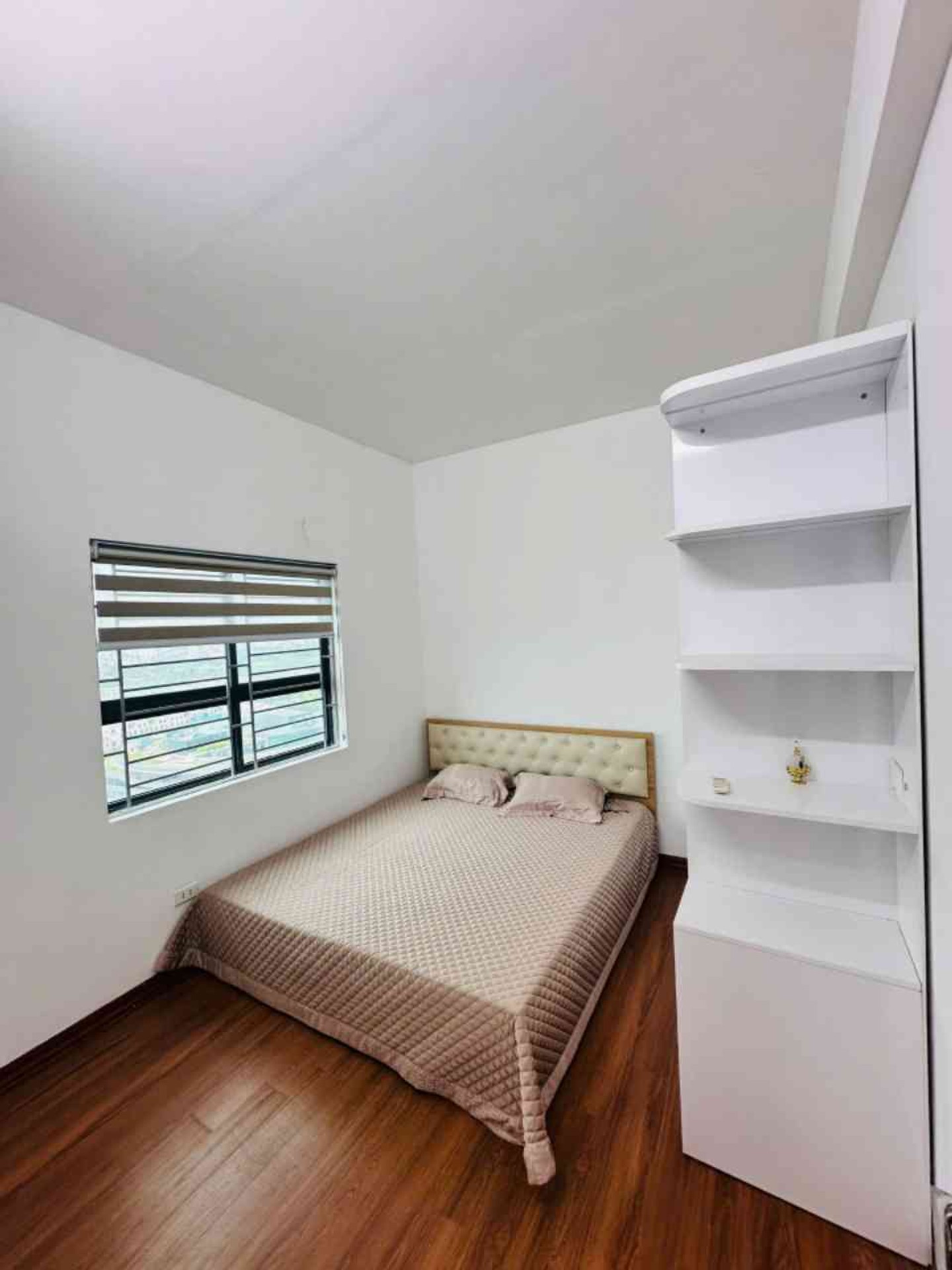 Bán nhà Nguyễn Xiển - diện tích 74m2 1 tầng - Căn góc, nhiều cửa sổ - giá 4,65 tỷ