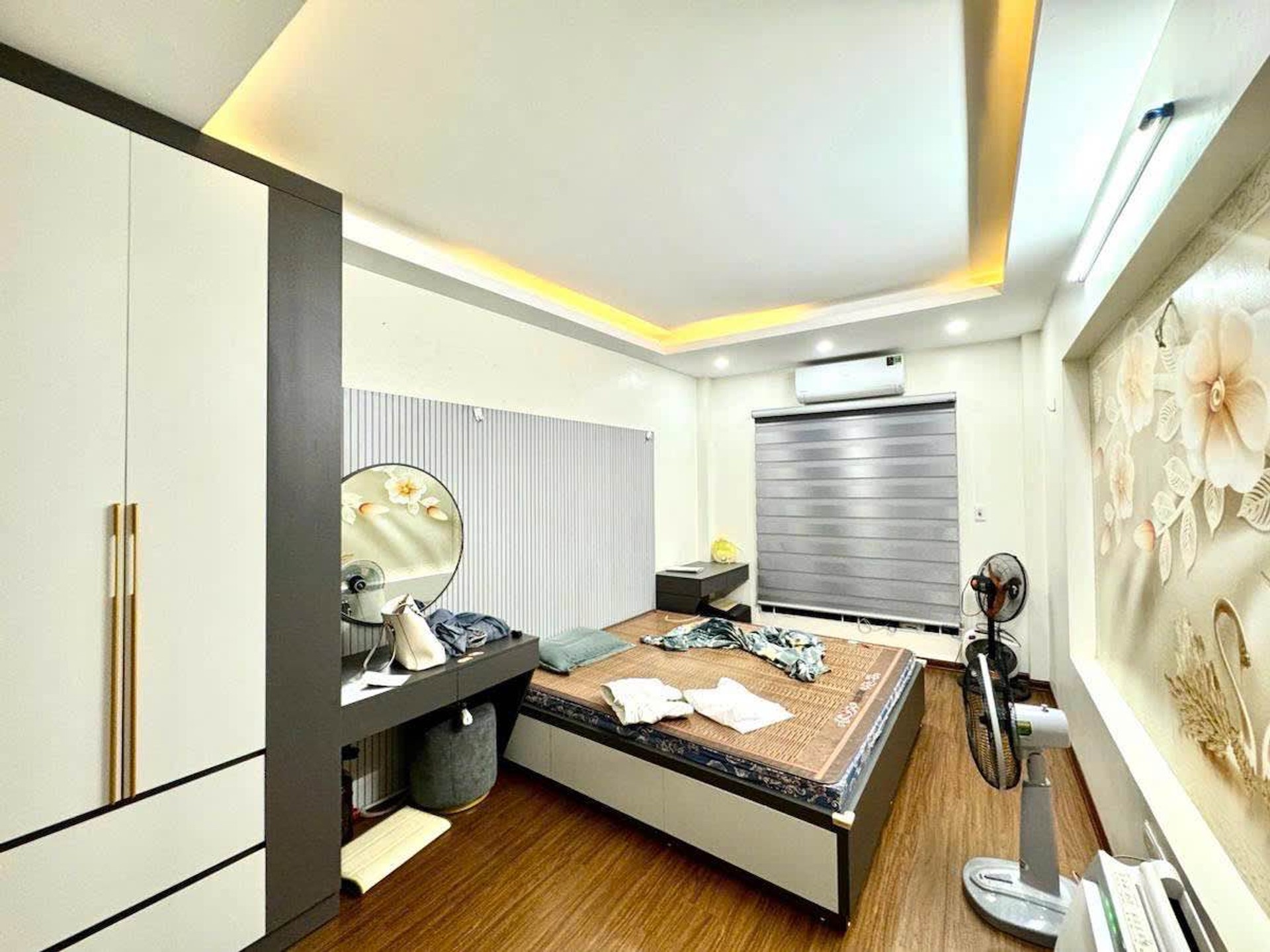 Bán nhà Lê Trọng Tấn - diện tích 30m2 5 tầng - ô tô gần - giá 7,2 tỷ