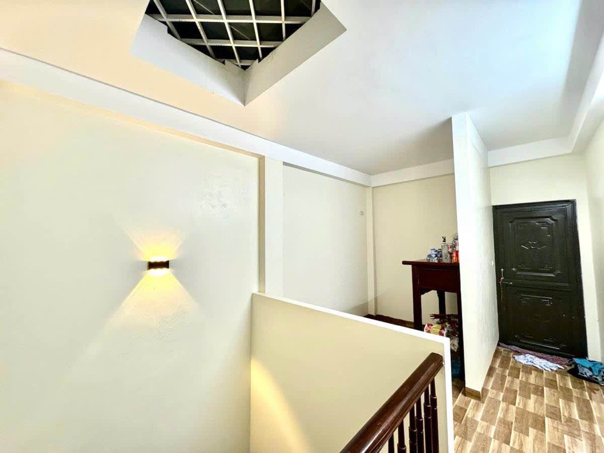 Bán nhà Lê Trọng Tấn - diện tích 30m2 5 tầng - ô tô gần - giá 7,2 tỷ