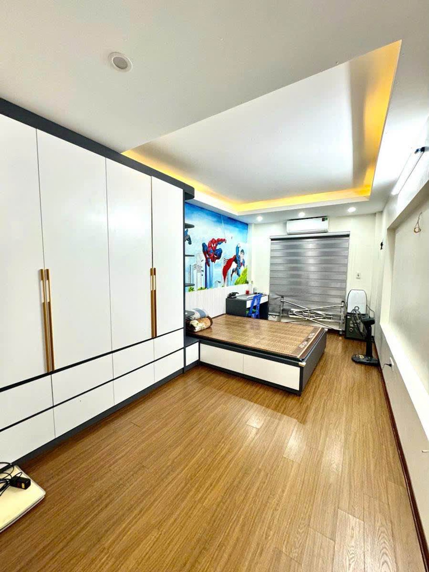 Bán nhà Lê Trọng Tấn - diện tích 30m2 5 tầng - ô tô gần - giá 7,2 tỷ